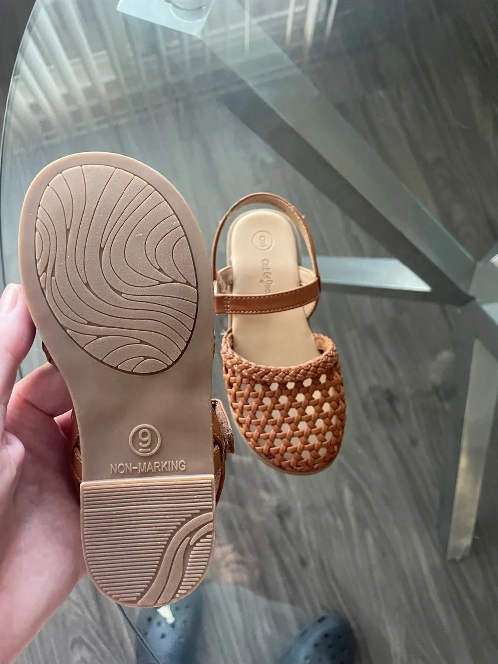 Cat & Jack woven closed